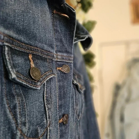 Jacket - Picture 9 of 16